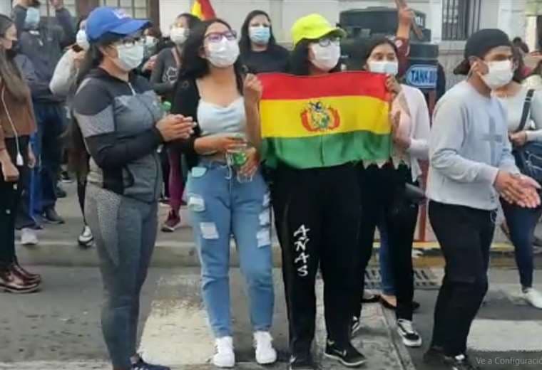 Protestas en Sucre en contra de las aprehensiones de exautoridades del gobierno de Áñez