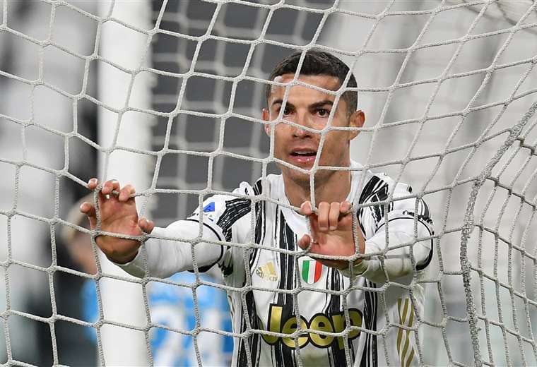 Cristiano Ronaldo marcó este martes su gol número 20 en el torneo italiano. Foto: AFP