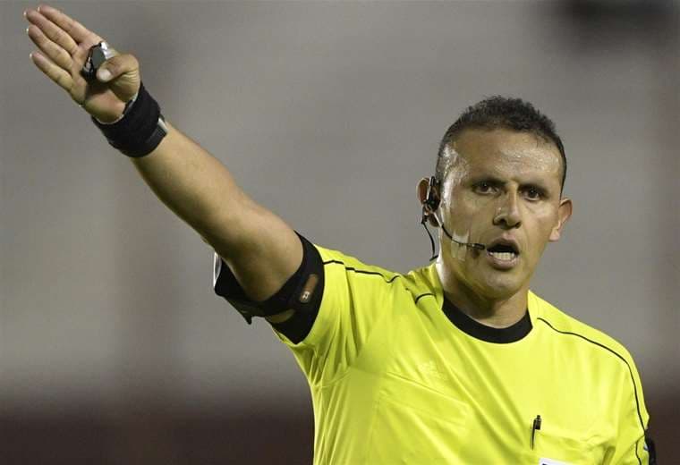 Gery Vargas, árbitro boliviano. Foto: Internet
