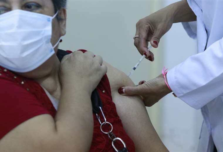 Las vacunas siguen haciéndose esperar (Foto: Juan Carlos Torrejón)