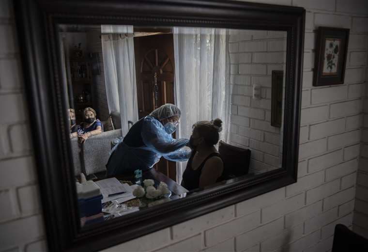 Más de 3 millones de personas fueron vacunadas en Chile. Foto AFP 