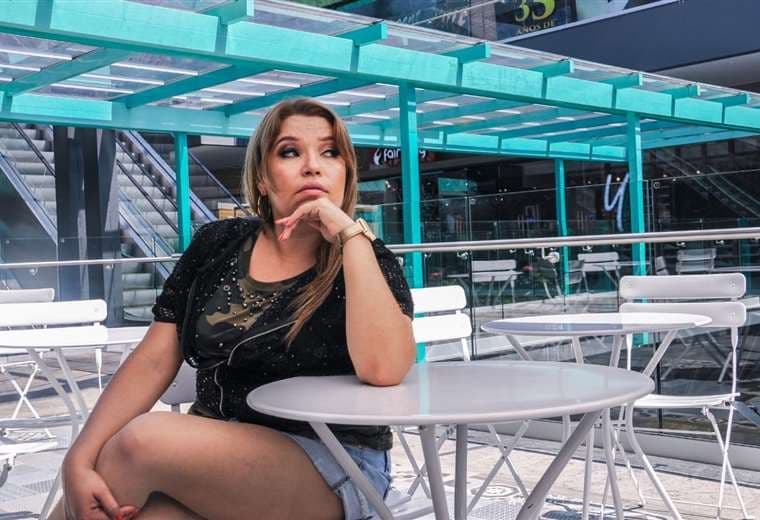 Marian Montero difunde en las redes sociales su disco Caramelo
