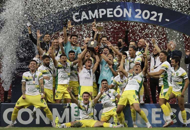 El festejos de los campeones de la Recopa Sudamericana. Foto: AFP