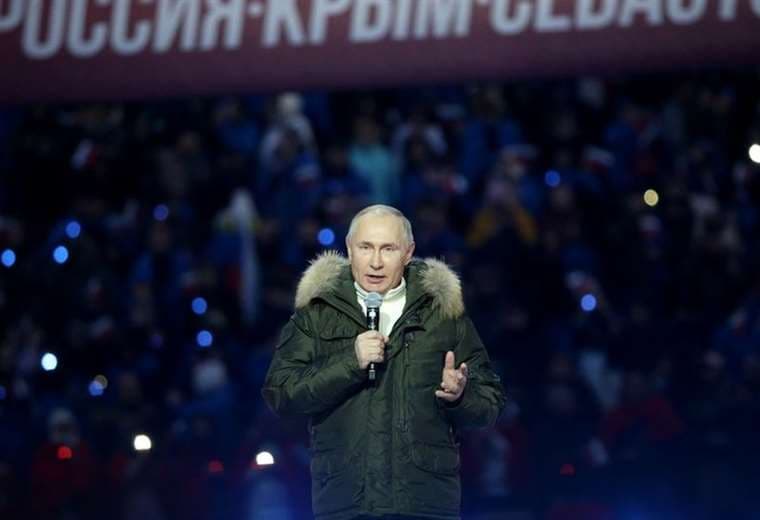 Por qué Putin pretende más asustar a Occidente que invadir Ucrania