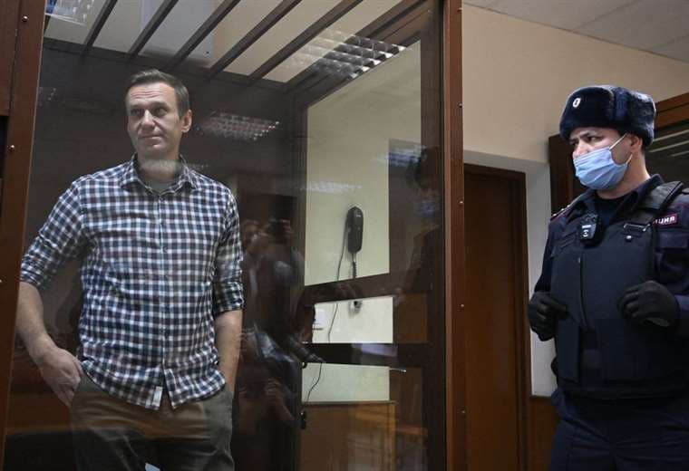 Alexéi Navalni en uno de los juzgados rusos