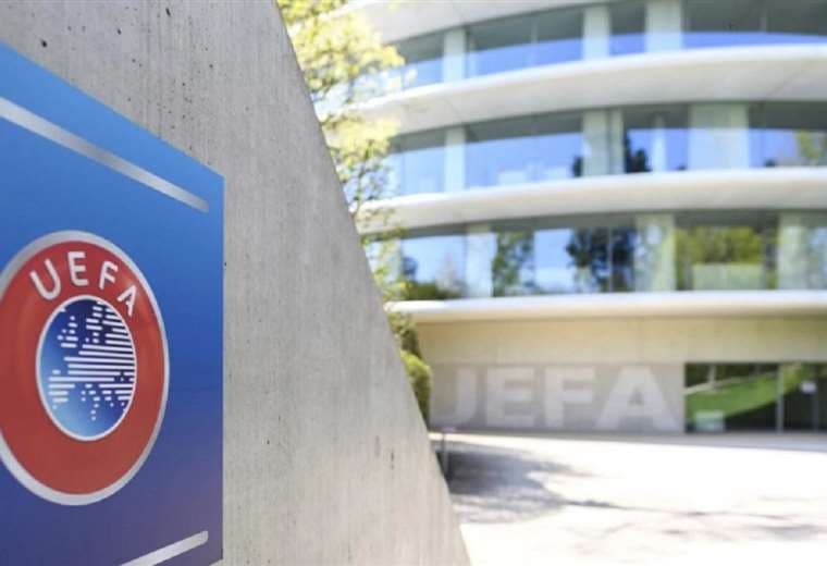 La UEFA no descarta tomar duras medidas contra los 12 clubes. Foto: Internet