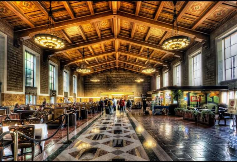 Este es el interior de la Union Station, donde se entregarán los premios Óscar