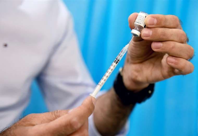 Foto AFP: este lunes los contagios de coronavirus superaron los mil casos