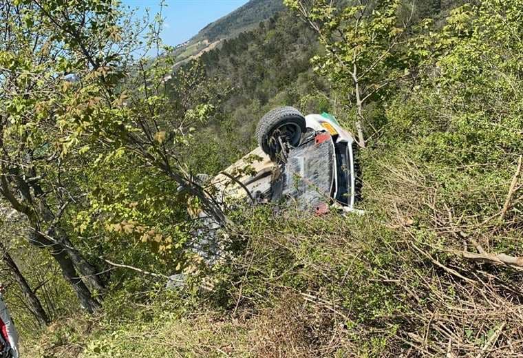 El coche de Bruno Bulacia tras el accidente sufrido en Italia. Foto: Prensa Bruno Bulacia
