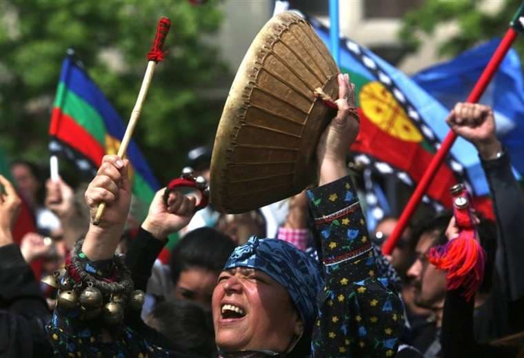 Candidatos indígenas quieren un Chile plurinacional