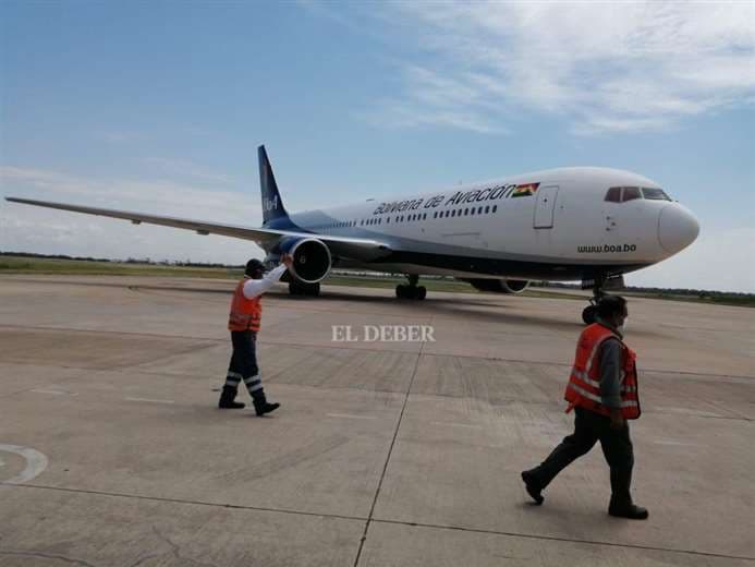 Un avión de BoA llegó a Viru Viru con 334.400 dosis de vacunas. Foto: archivo