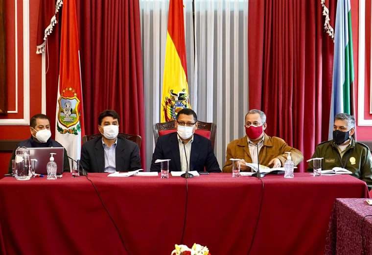 Autoridades de la Alcaldía y de la Gobernación de Tarija se reunieron
