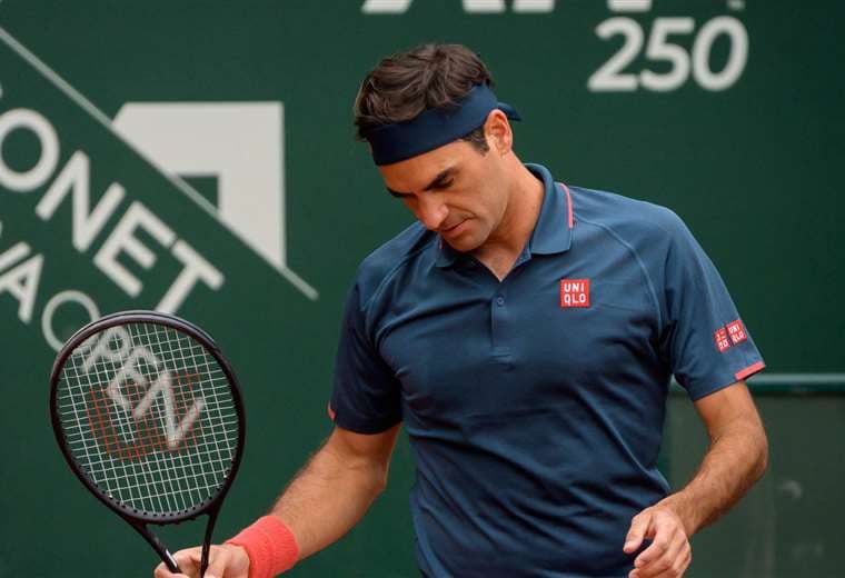 La decepción de Roger Federer tras caer frente a Andújar. Foto: AFP