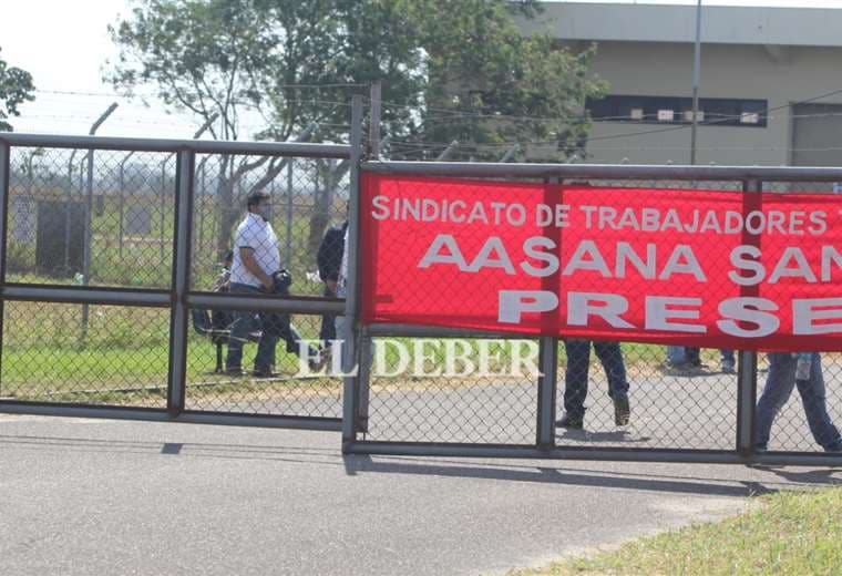 Desde temprano los trabajadores de Aasana realizan vigilia/Juan Carlos Torrejón