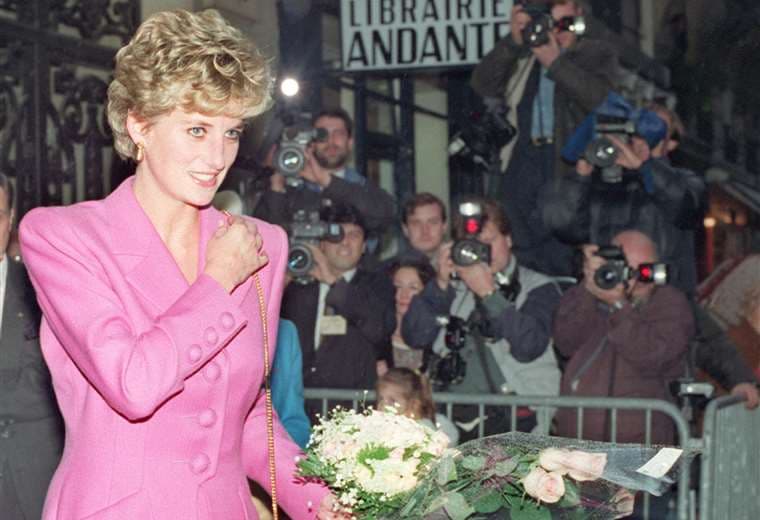Informe denuncia un "engaño" en histórica entrevista de la BBC a Lady Di en 1995