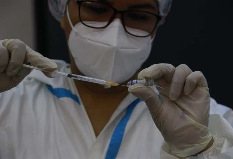 Gobierno garantiza llegada de vacunas para las segundas dosis (Foto: Juan Carlos Torrejón)