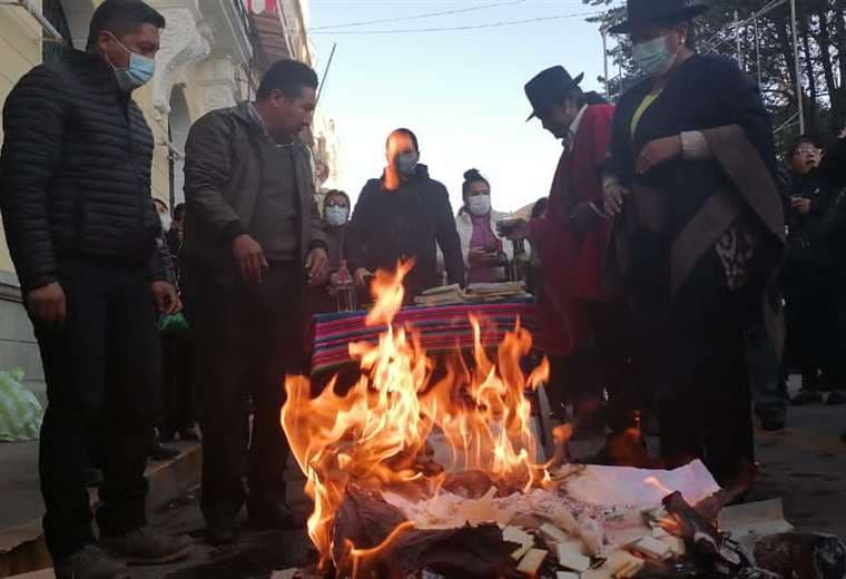 Adhemar Wilcarani, alcalde de Oruro, en la celebración de la wajta/Foto: Emilio Castillo