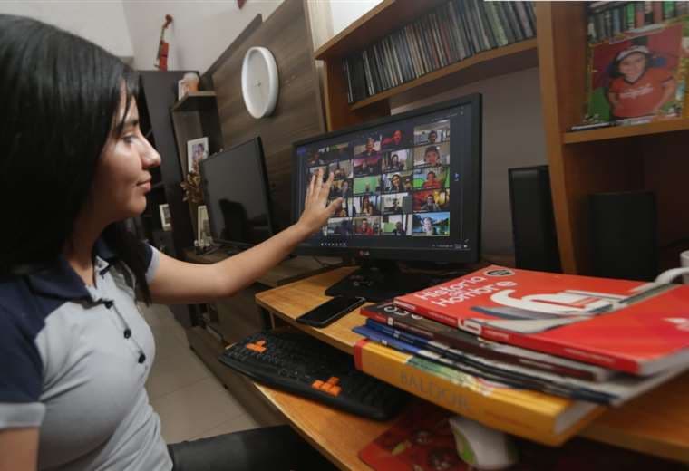 En la mayor parte del país se impulsa la educación virtual. Foto: Fuad Landívar