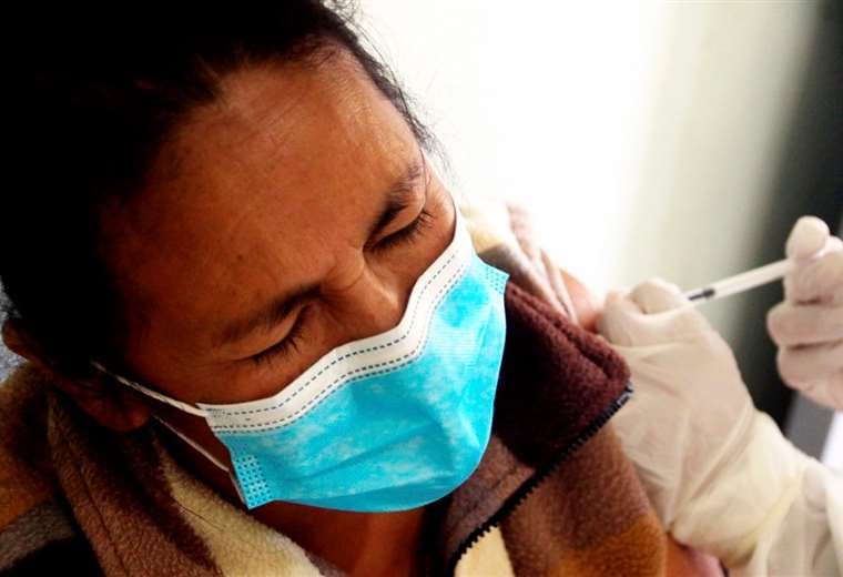 Foto Harold Vaca: Más de 155 mil personas ya fueron vacunadas en Santa Cruz