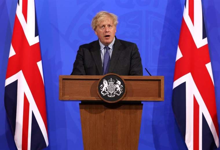 Boris Johnson anunciando las nuevas medidas contra la variante Delta 