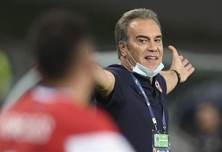 Martín Lasarte, entrenador de la selección chilena. Foto: AFP