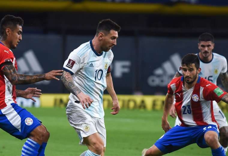 Messi comandará este lunes el ataque argentino ante los paraguayos. Foto: internet