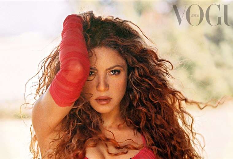 Shakira ilustró la nueva portada de Vogue México