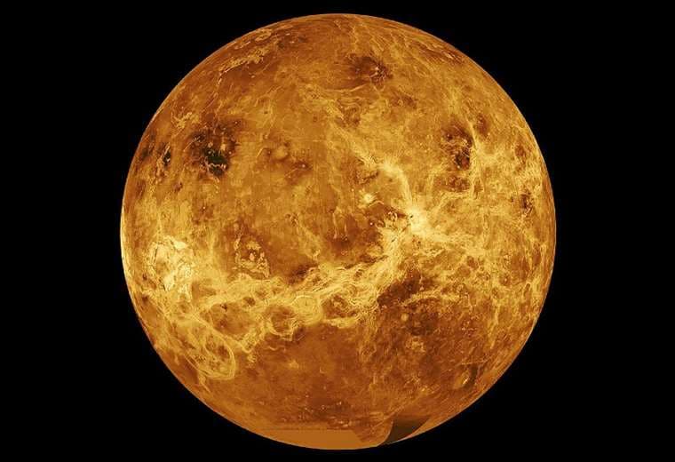 Por qué la NASA decidió volver a investigar Venus, el planeta que es "como un infierno" pese a sus similitudes con la Tierra