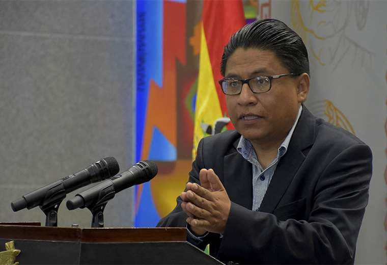 El ministro de Justicia, Iván Lima, se refiere al caso de los vocales.