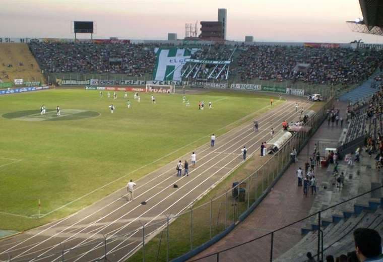 El estadio Tahuichi con poco público en un partido de Oriente. Foto: internet