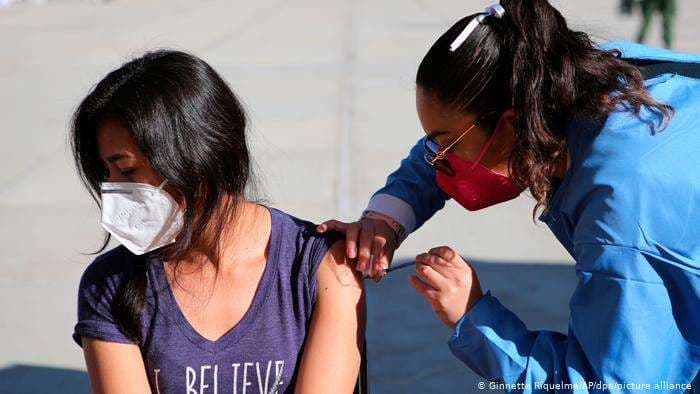 MAS analiza una norma que obligue a la vacunación. Foto: DW