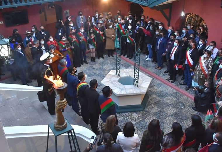 La Paz conmemora 212 años de su gesta libertaria | Foto: APG