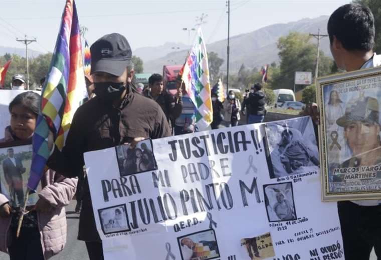 Las familias de las muertes en Sacaba marcharon hoy en Cochabamba (Foto:APG Noticias)