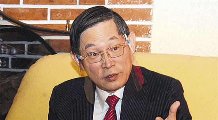El embajador de China en Bolivia, Huang Yazhong