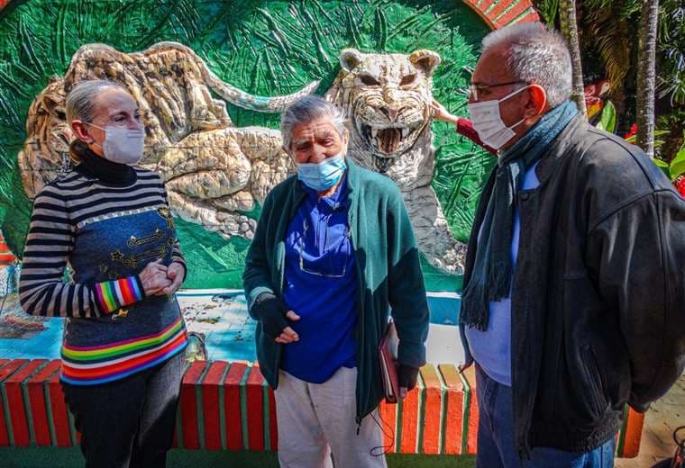 Lorgio Vaca restaurará tres murales de Santa Cruz de la Sierra, entre ellos el del Zoológico