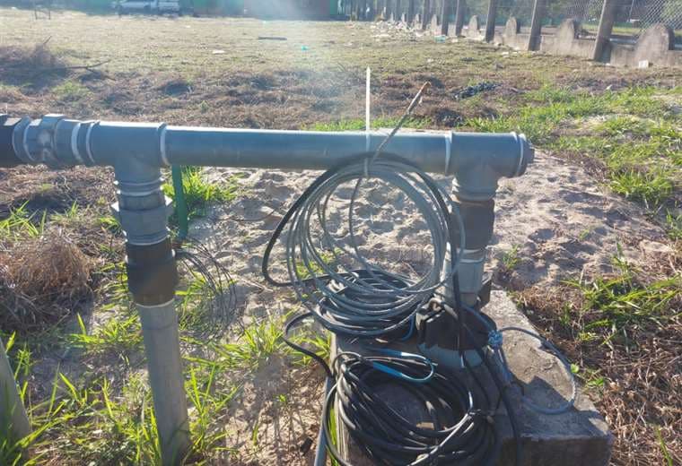 La quema de rastrojos afectó a los cables que alimentan la bomba de agua