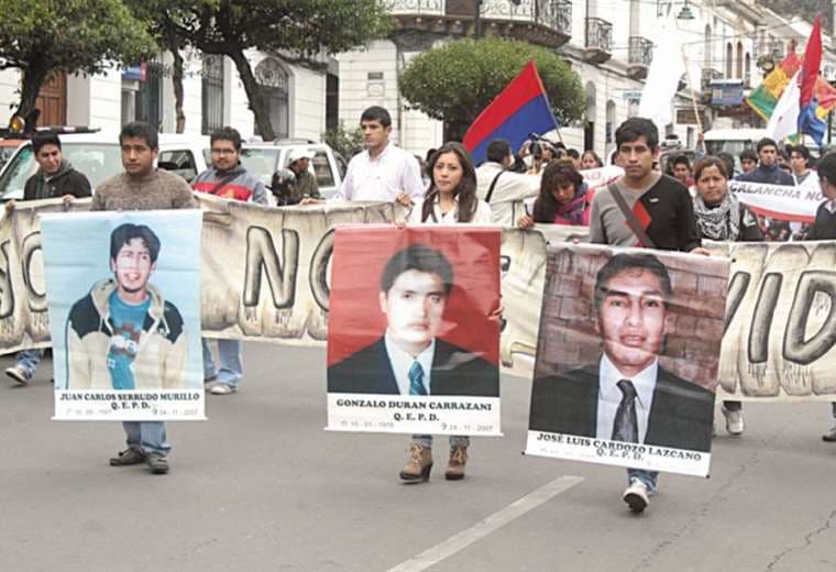 La muerte de 3 jóvenes se dio en las protestas para el retorno de los 3 poderes a Sucre