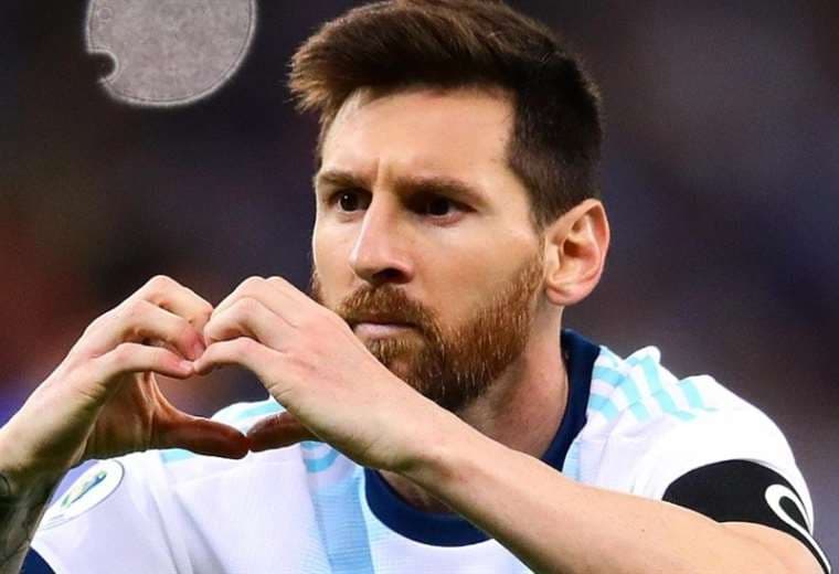 Lionel Messi es capitán y figura de la Albiceleste. Foto: Internet