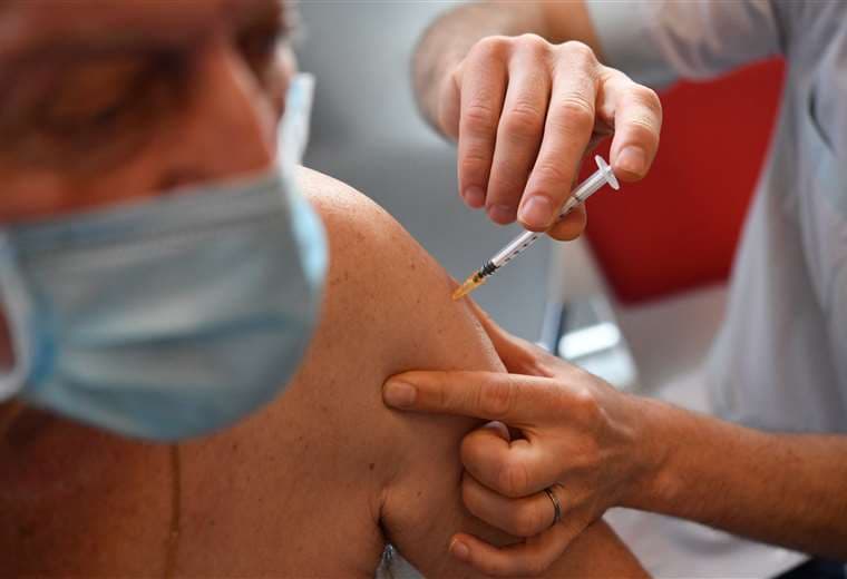 Variante delta acaba con el sueño de una inmunidad colectiva vía vacuna. Foto AFP 