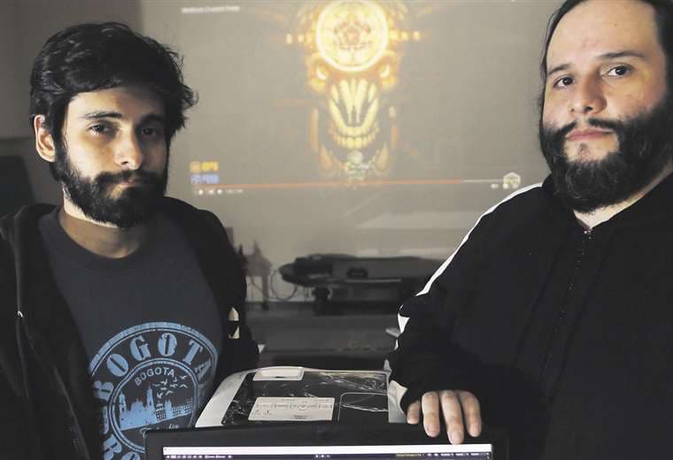 Felipe y Juan Carlos Porcel, creadores de MiniDoom 2/Foto: Fuad Landívar