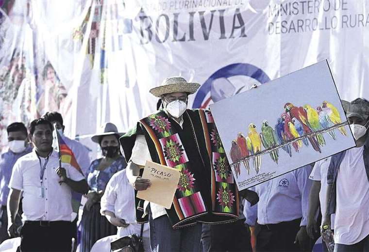 El presidente Luis Arce anunció los programas productivos en San Julián