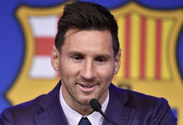 Messi lloró en la rueda de prensa; también dejó escapar alguna sonrisa. Foto: AFP