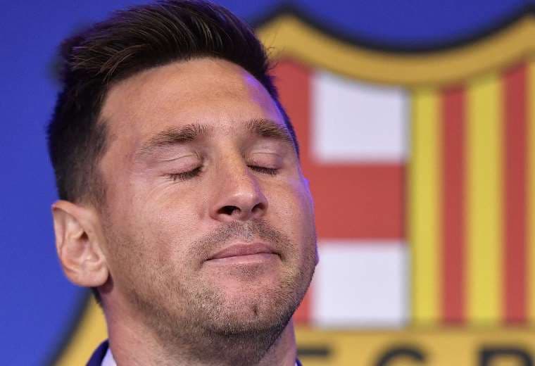 Messi se despidió del Barcelona en medio de lágrimas. Foto: AFP