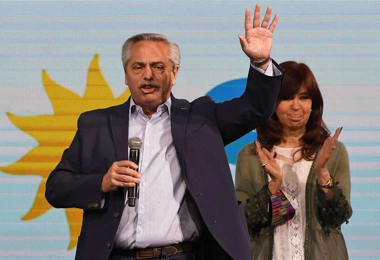 Contundente derrota del oficialismo en primarias de Argentina