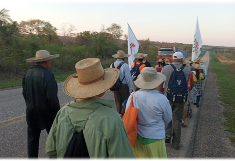 Marcha indígena descansará en la comunidad Surucusi