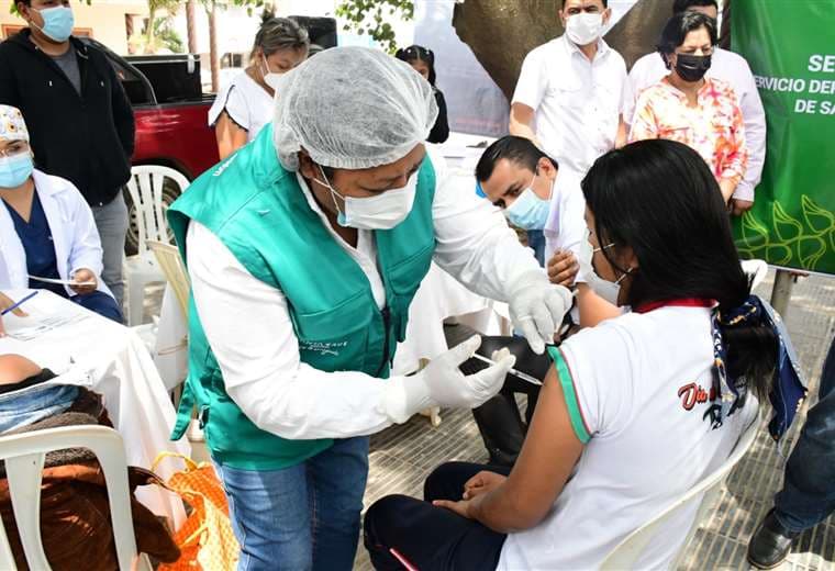 El Sedes vacunó a 67 personas este jueves en Pailón/Foto Huber Vaca