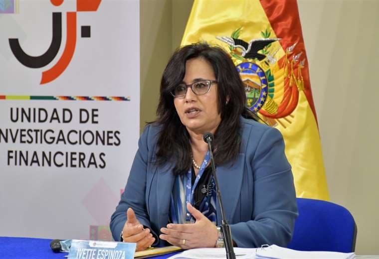 Ivette Espinoza dijo que la ley no establece ningún tipo de mecanismos de sanción 