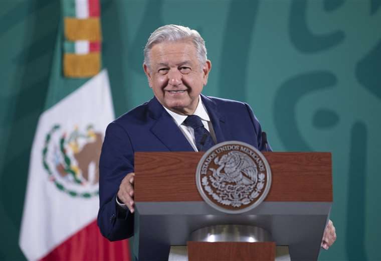 Presidente de México critica a artistas que se oponen a la construcción del Tren Maya