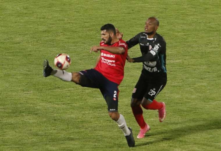 Wilstermann e Independiente juegan en el Félix Capriles. Foto: APG