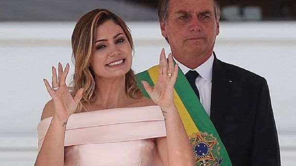 Duras críticas contra la primera dama brasileña